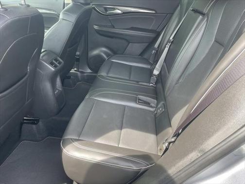 2022 Buick Envision FWD Essence