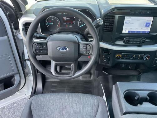 White 2022 Ford F-150 XL