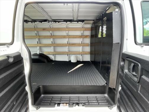 2023 GMC Savana 2500 Work Van