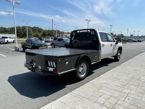 2025 Chevrolet Silverado 3500 WT