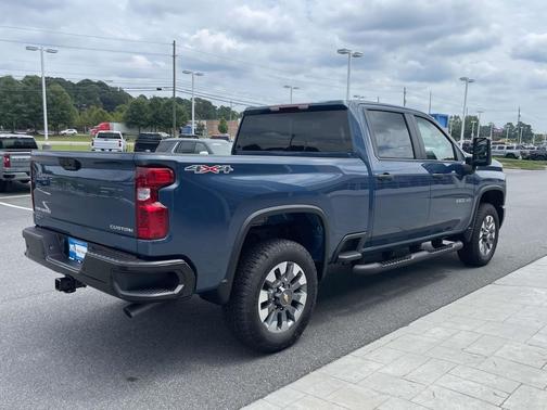 2025 Chevrolet Silverado 2500 Custom