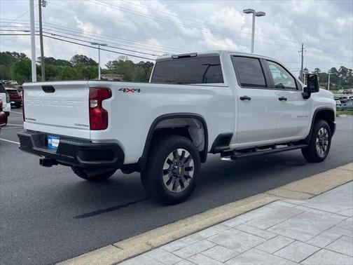 2022 Chevrolet Silverado 2500 Custom
