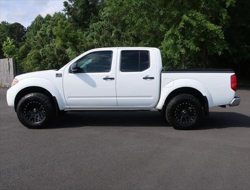 2021 Nissan Frontier SV