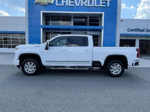 2025 Chevrolet Silverado 2500 High Country