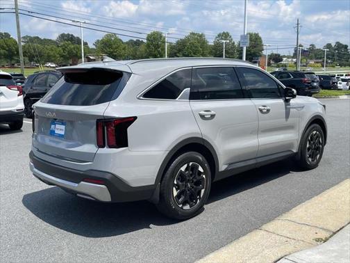 2025 Kia Sorento S