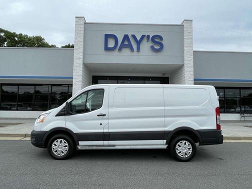 Oxford White 2021 Ford Transit-250 Base