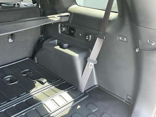 Phantom Black 2025 Hyundai SANTA FE Calligraphy