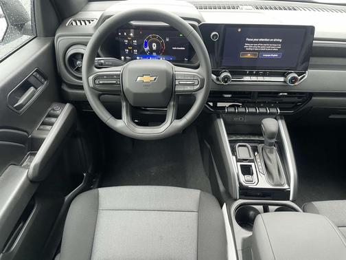 Summit White 2026 Chevrolet Colorado WT