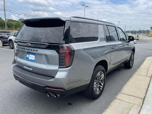 Sterling Gray Metallic 2025 Chevrolet Suburban 4WD Z71