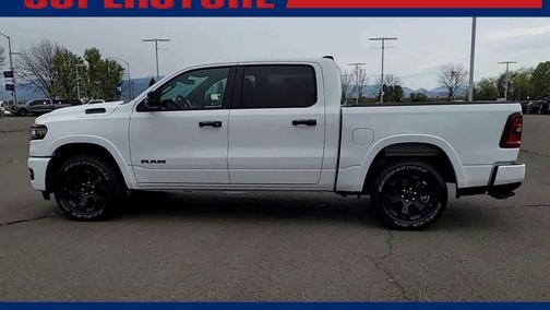 Bright White Clearcoat 2026 RAM 1500 Big Horn/Lone Star