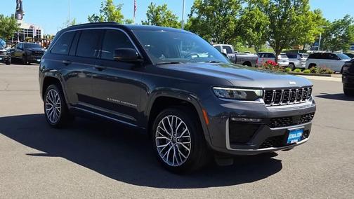 baltic gray metallic clearcoat 2026 Jeep Grand Cherokee Summit