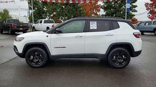 2023 Jeep Compass Trailhawk