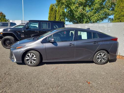 2018 Toyota Prius Prime Advanced