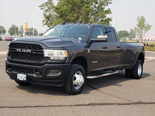 Granite Crystal Metallic Clearcoat 2019 RAM 3500 Tradesman