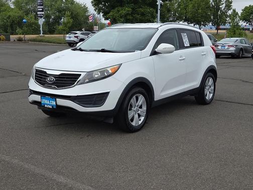 Clear White 2012 Kia Sportage LX