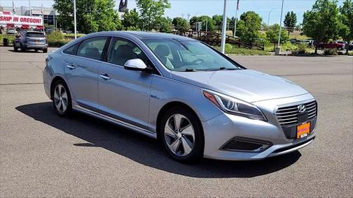 2016 Hyundai SONATA Hybrid Limited