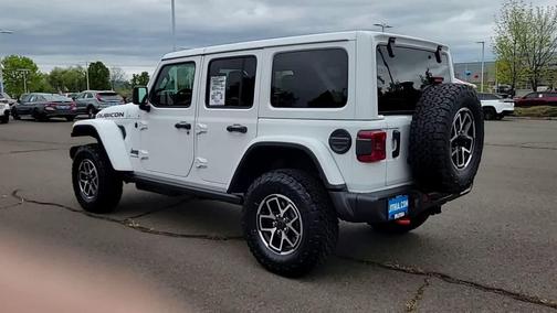 Bright White Clearcoat 2026 Jeep Wrangler Rubicon