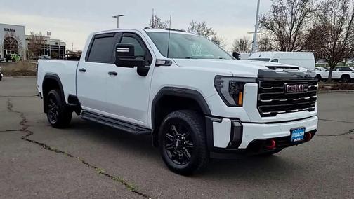 2024 GMC Sierra 2500 AT4