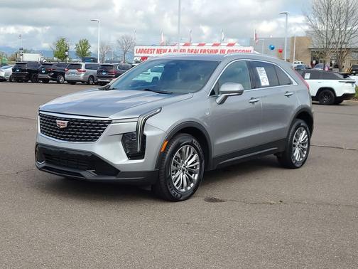 Argent Silver Metallic 2024 Cadillac XT4 Premium Luxury