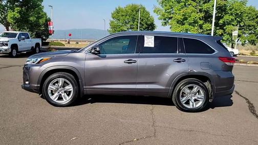 2017 Toyota Highlander Limited