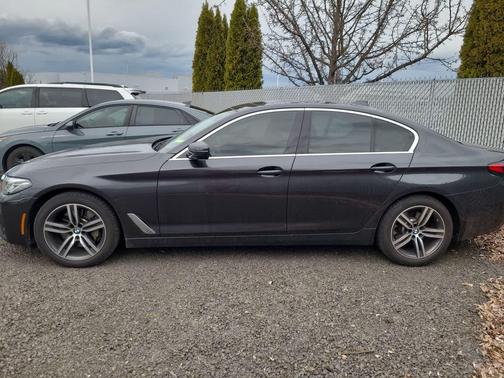 2022 BMW 530 i xDrive