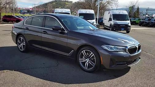 2022 BMW 530 i xDrive
