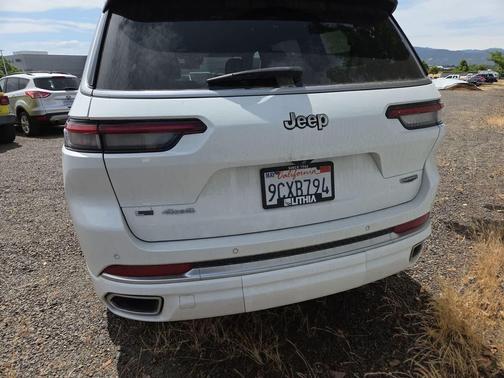 Bright White Clear Coat 2023 Jeep Grand Cherokee L Summit Reserve