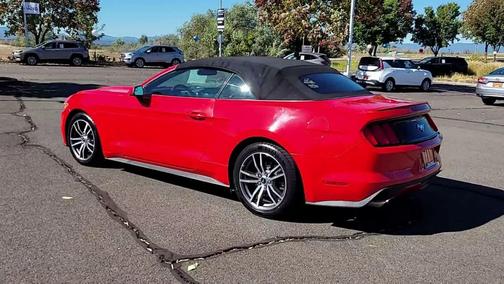 2016 Ford Mustang EcoBoost Premium