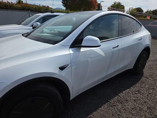 2026 Tesla Model Y All-Wheel Drive