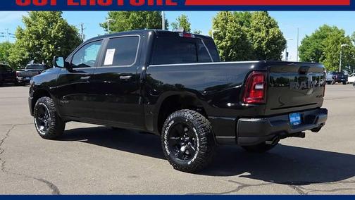 Diamond Black Crystal Pearlcoat 2026 RAM 1500 Warlock