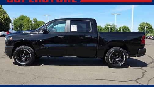 Diamond Black Crystal Pearlcoat 2026 RAM 1500 Warlock