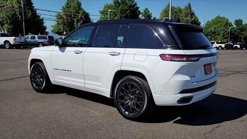 2025 Jeep Grand Cherokee Summit