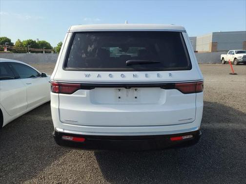 2023 Jeep Wagoneer L Series III