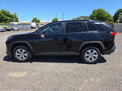 Midnight Black Metallic 2022 Toyota RAV4 LE