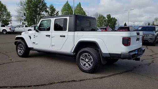 Bright White Clearcoat 2022 Jeep Gladiator Sport