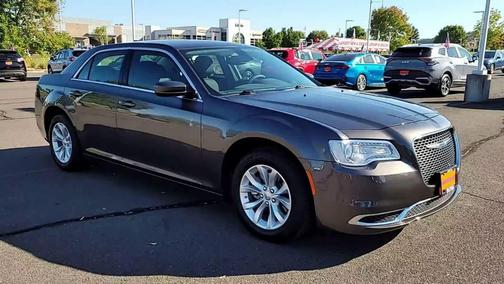 2023 Chrysler 300 Touring
