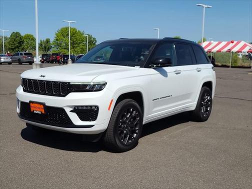 2025 Jeep Grand Cherokee Summit