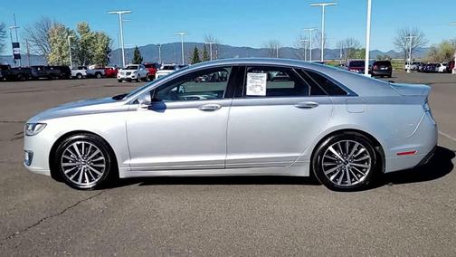 Ingot Silver Metallic 2018 Lincoln MKZ Premiere