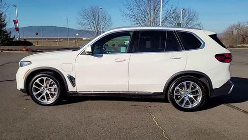 2024 BMW X5 xDrive50e