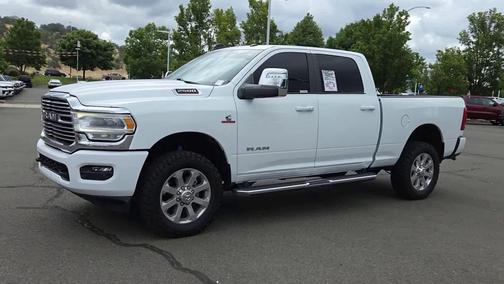 Bright White Clearcoat 2023 RAM 2500 Laramie