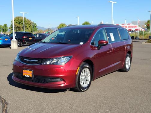 2021 Chrysler Voyager LXI