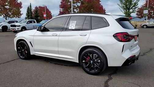2024 BMW X3 M40i
