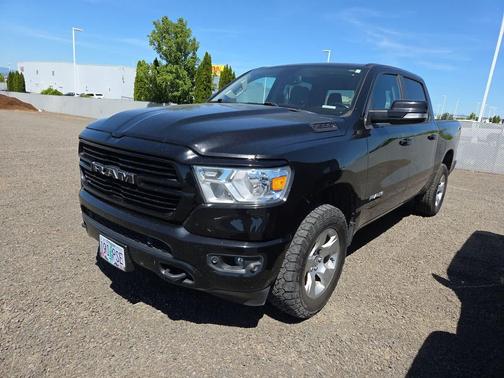 Diamond Black Crystal Pearlcoat 2019 RAM 1500 Big Horn