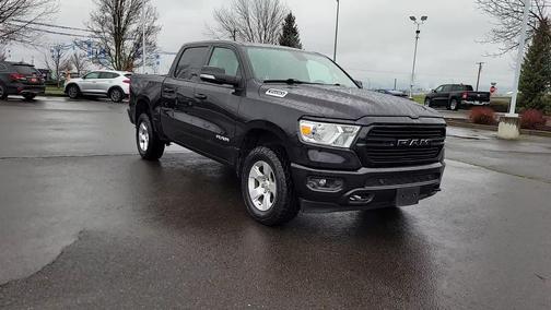 Diamond Black Crystal Pearlcoat 2019 RAM 1500 Big Horn