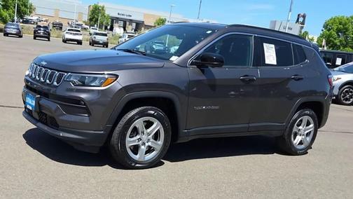 Granite Crystal Metallic Clearcoat 2023 Jeep Compass Latitude