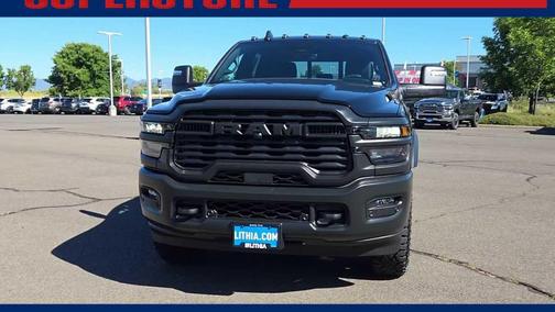 Diamond Black Crystal Pearlcoat 2026 RAM 2500 Warlock