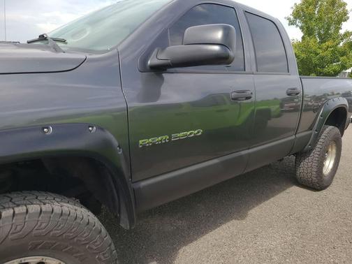 2004 Dodge Ram 3500 SLT