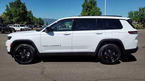2025 Jeep Grand Cherokee L Altitude