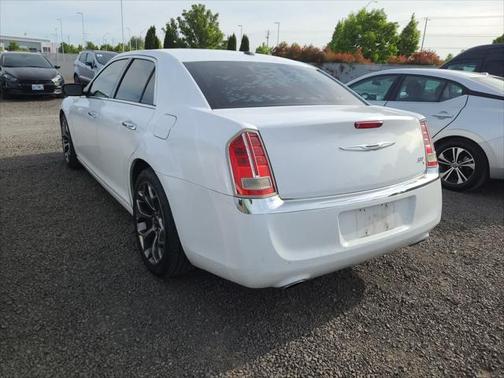 2013 Chrysler 300C Base