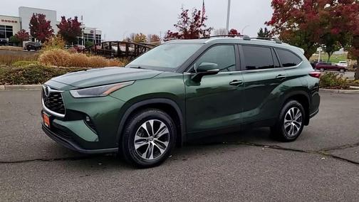 2023 Toyota Highlander XLE